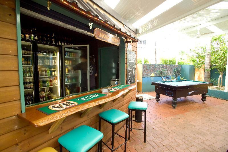 Aquarius Gold Coast Hostel Exterior photo